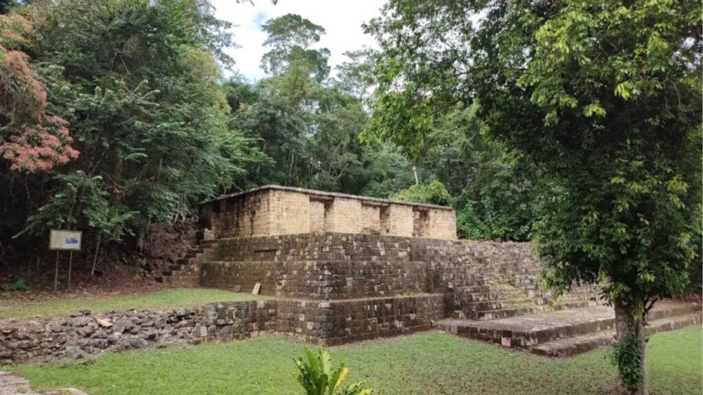 Aguateca