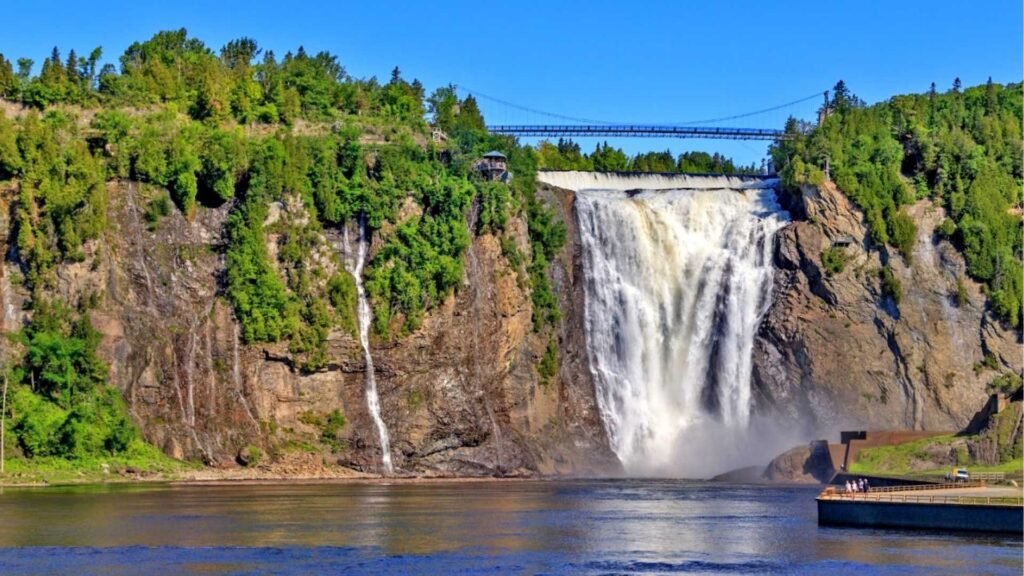 Explorez les Chutes Montmorency à vélo !