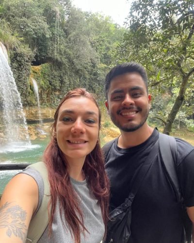 Laura et Dani sur le terrain